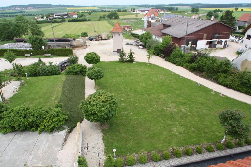 Landhotel Zur Kanne Neresheim Exterior photo